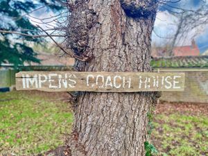 Impens Coach House- click for photo gallery